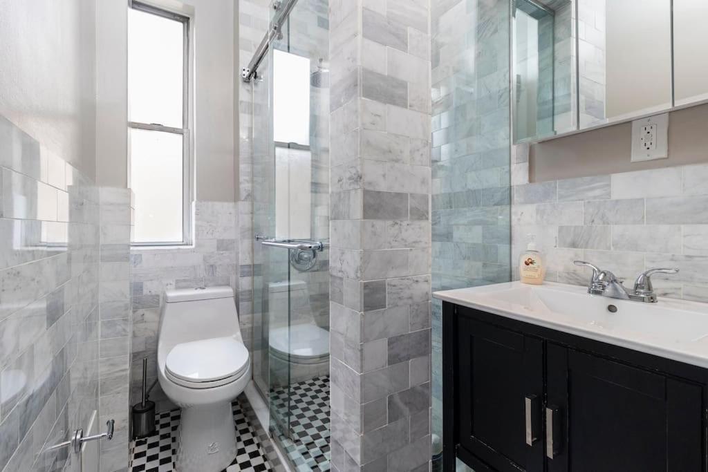 Apartment Renovated Lower Eastside 2br Washer Dryer New York