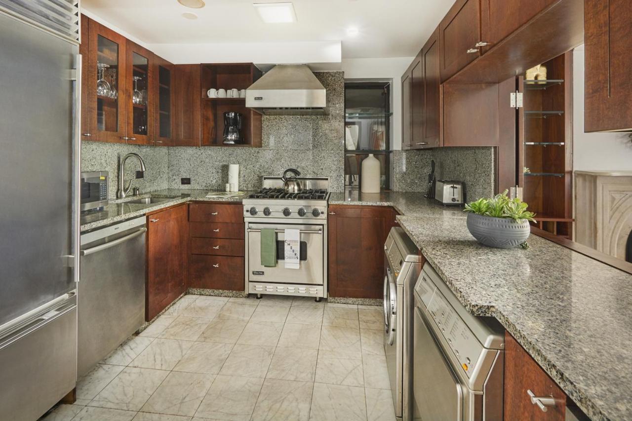 Appartement Manhattan Marvel Luxury Living In A Townhome Oasis I The Atrium I