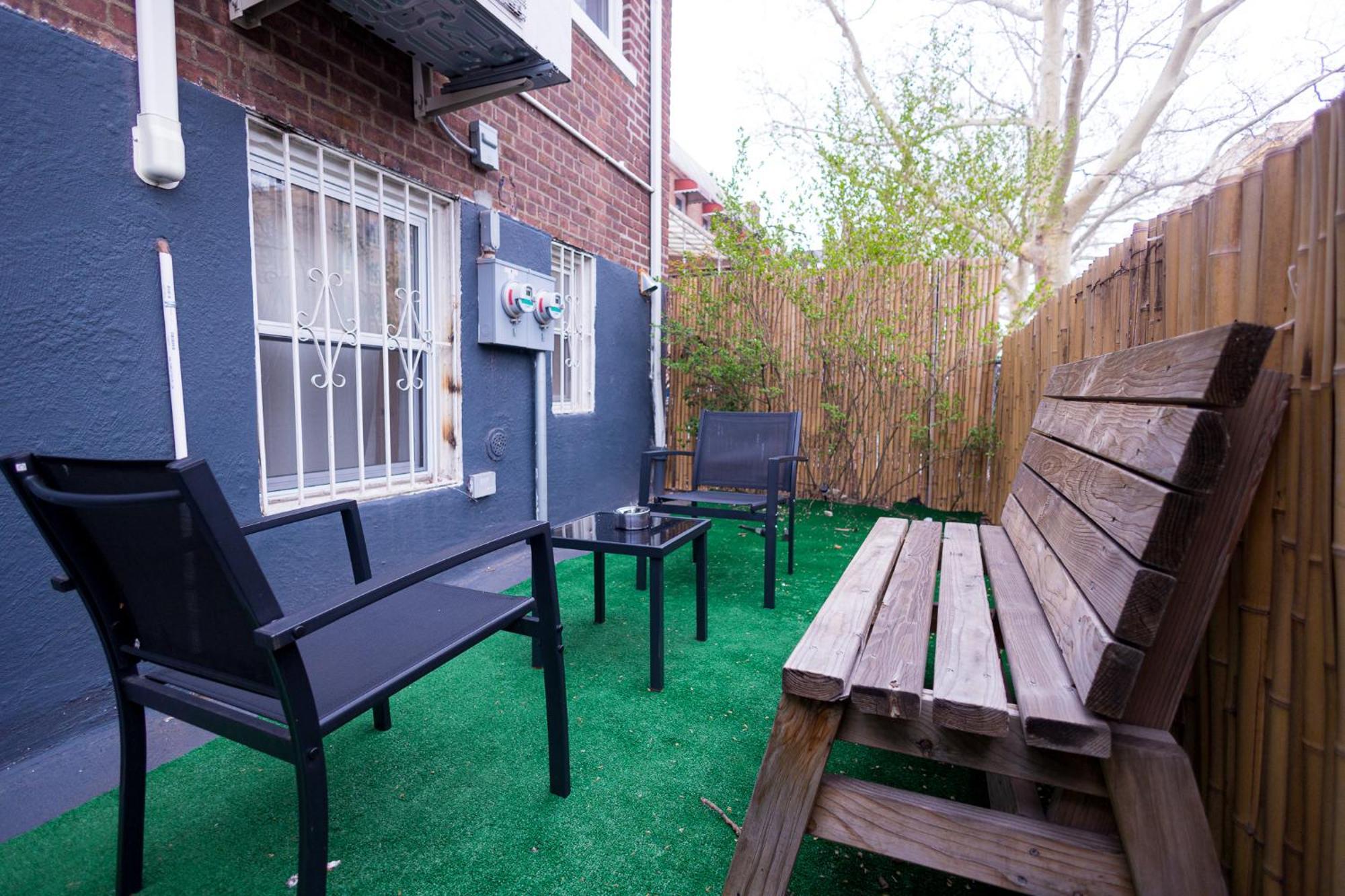 C8 Crown 1 Bedroom Appartement *