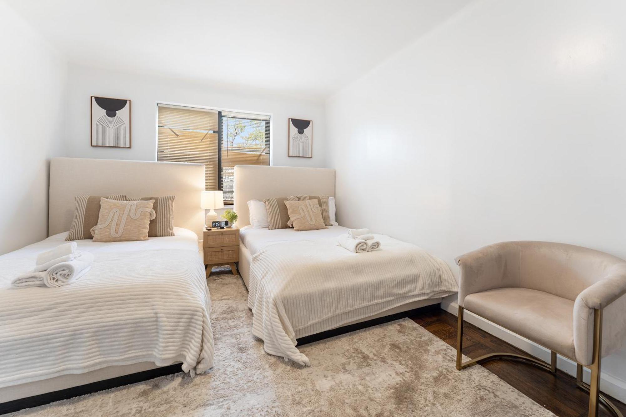 Brooklyn 1bd Sleeps 4 *
