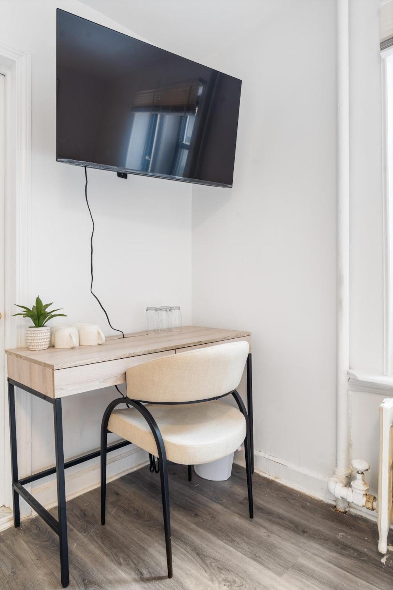 Brooklyn 1bd Sleeps 4 *