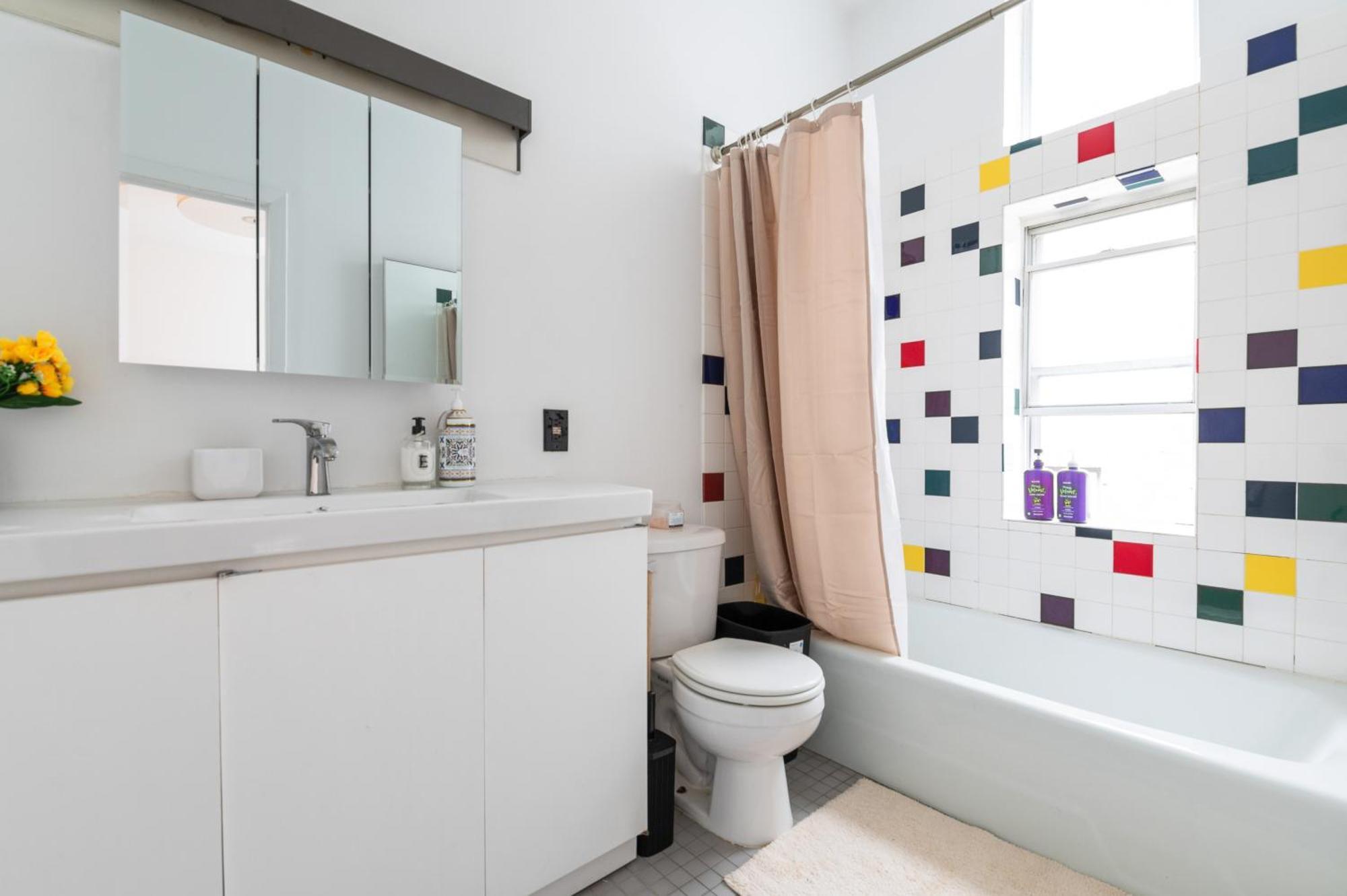 Monthly Nyc Rentals- Modern 4 Bedroom Unit * New York