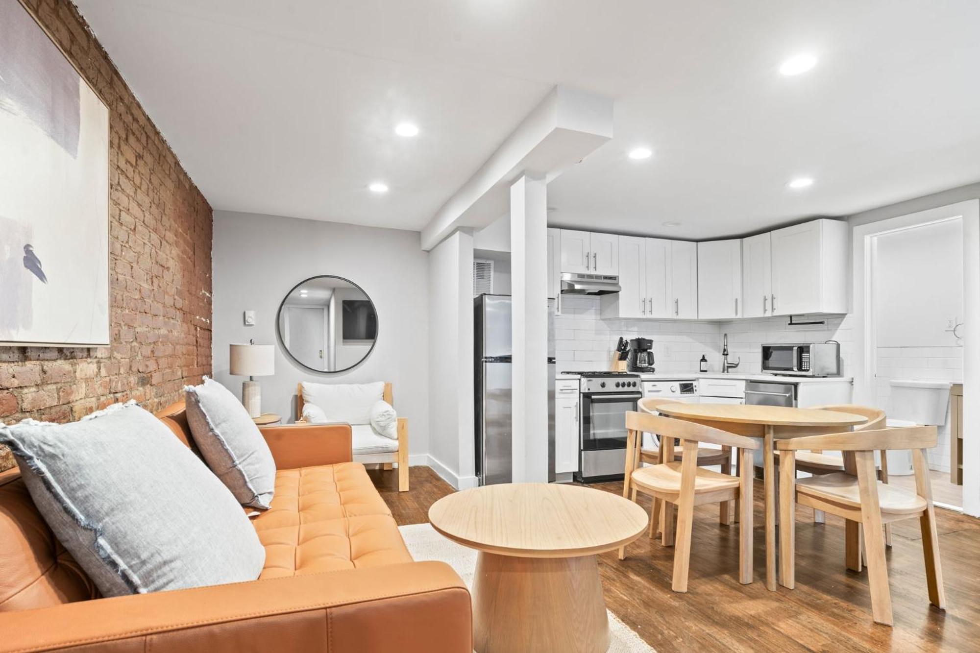 Chelsea Charm 2bd 1 Bath