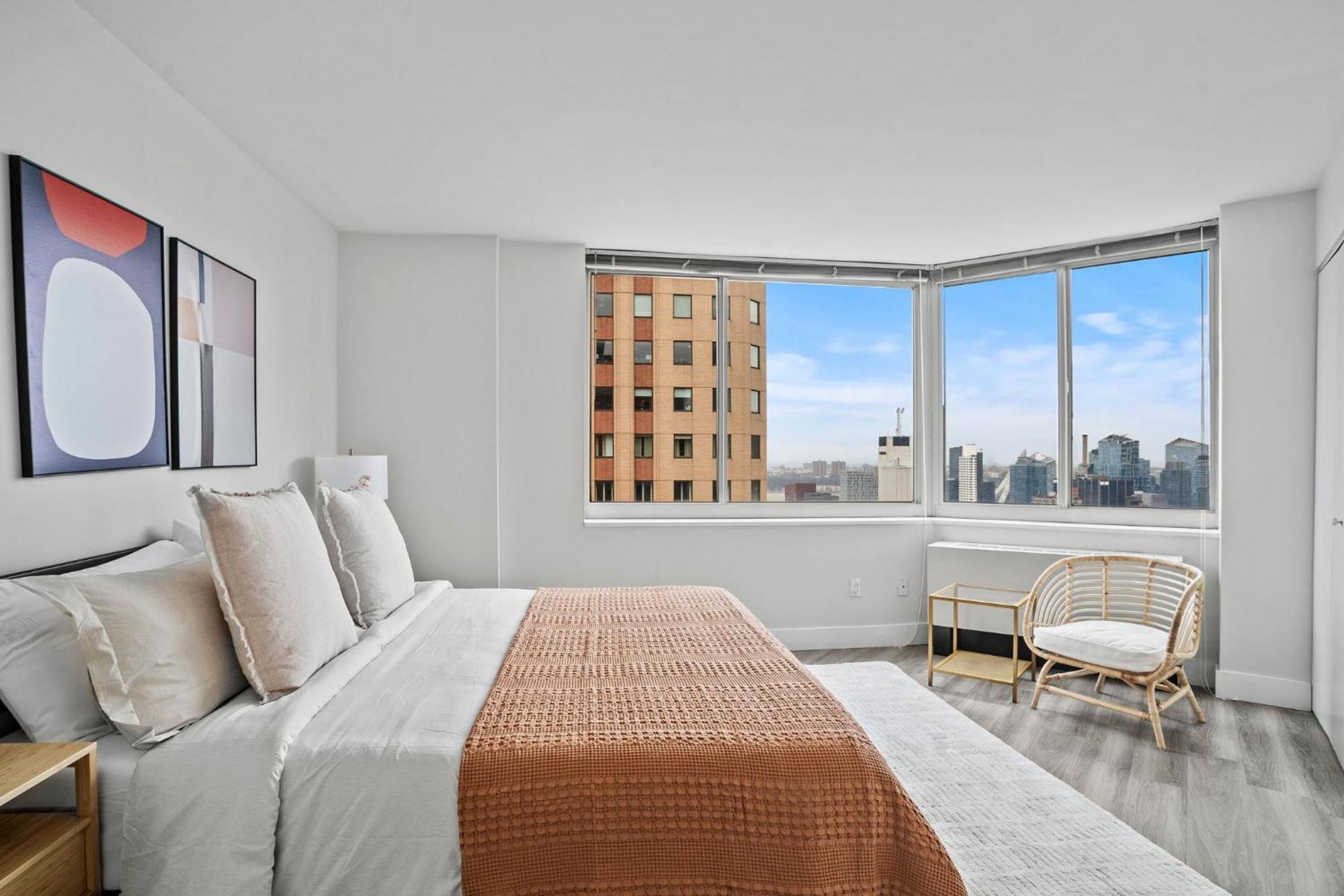 Apartment Inviting 2bedroom 2bath