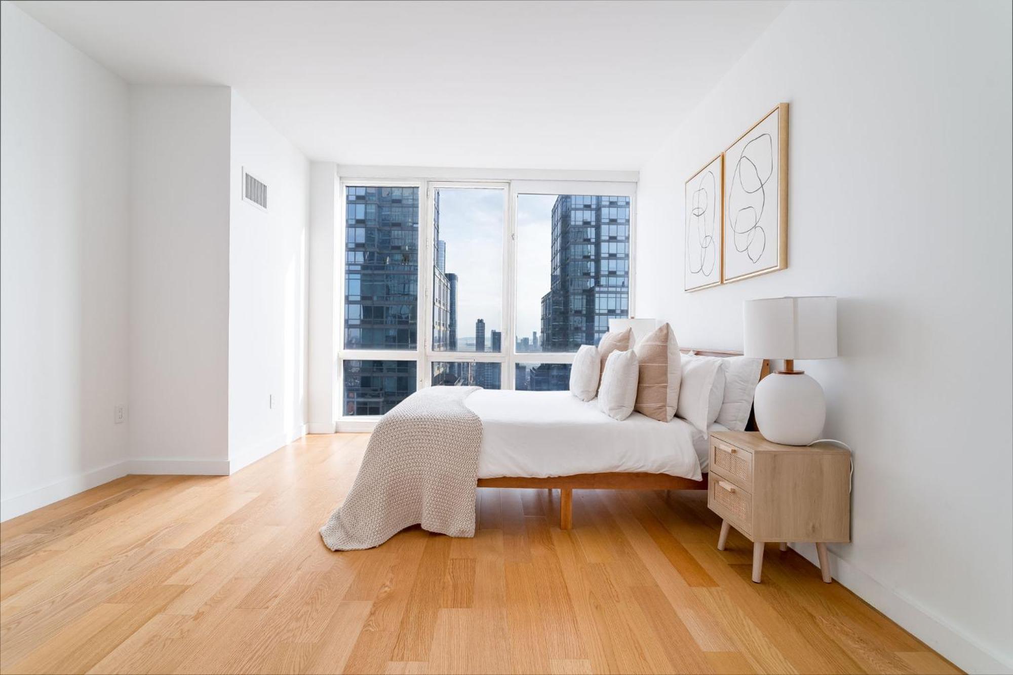 Elegant 2 Bd 2 Bath Escape * New York
