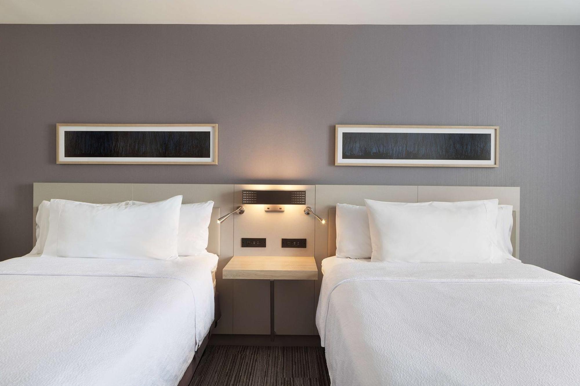 Hilton Garden Inn Queens / JFK Airport 3*
