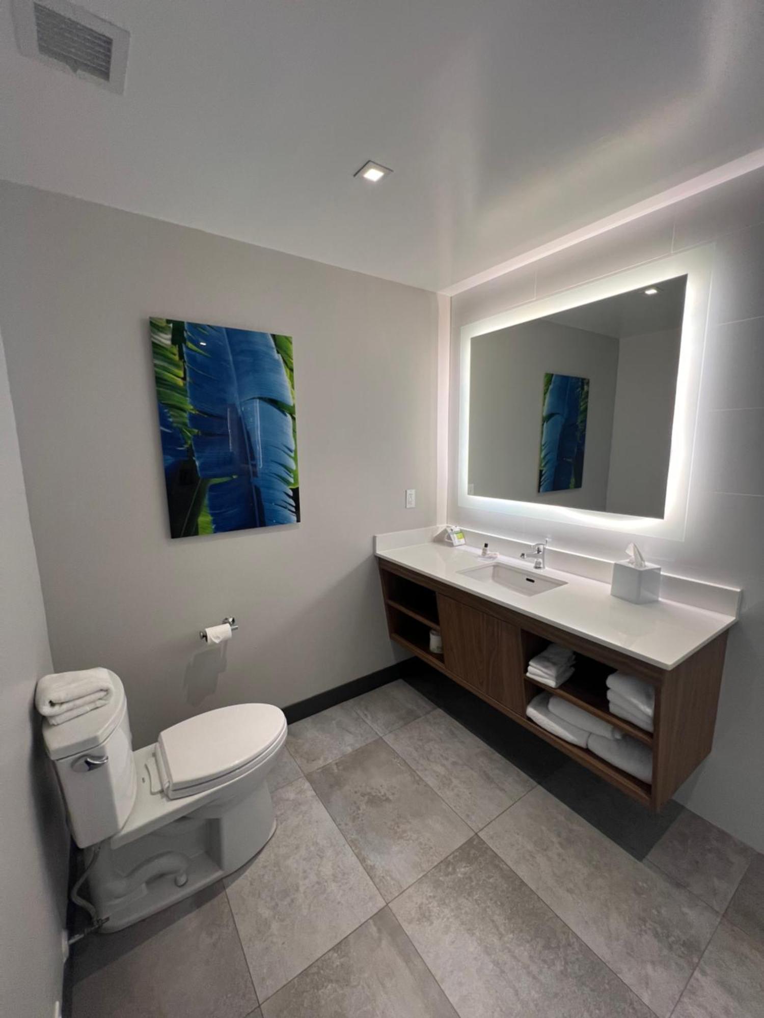 Wingate By Wyndham Long Island