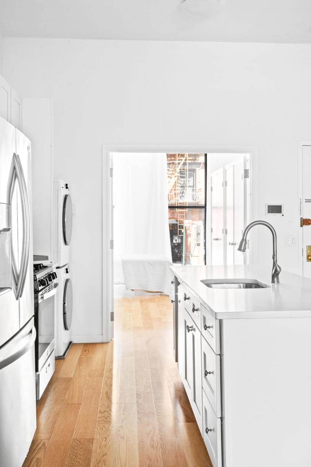 Midtown Marvel 2 Bd 2 Bath Apartment New York