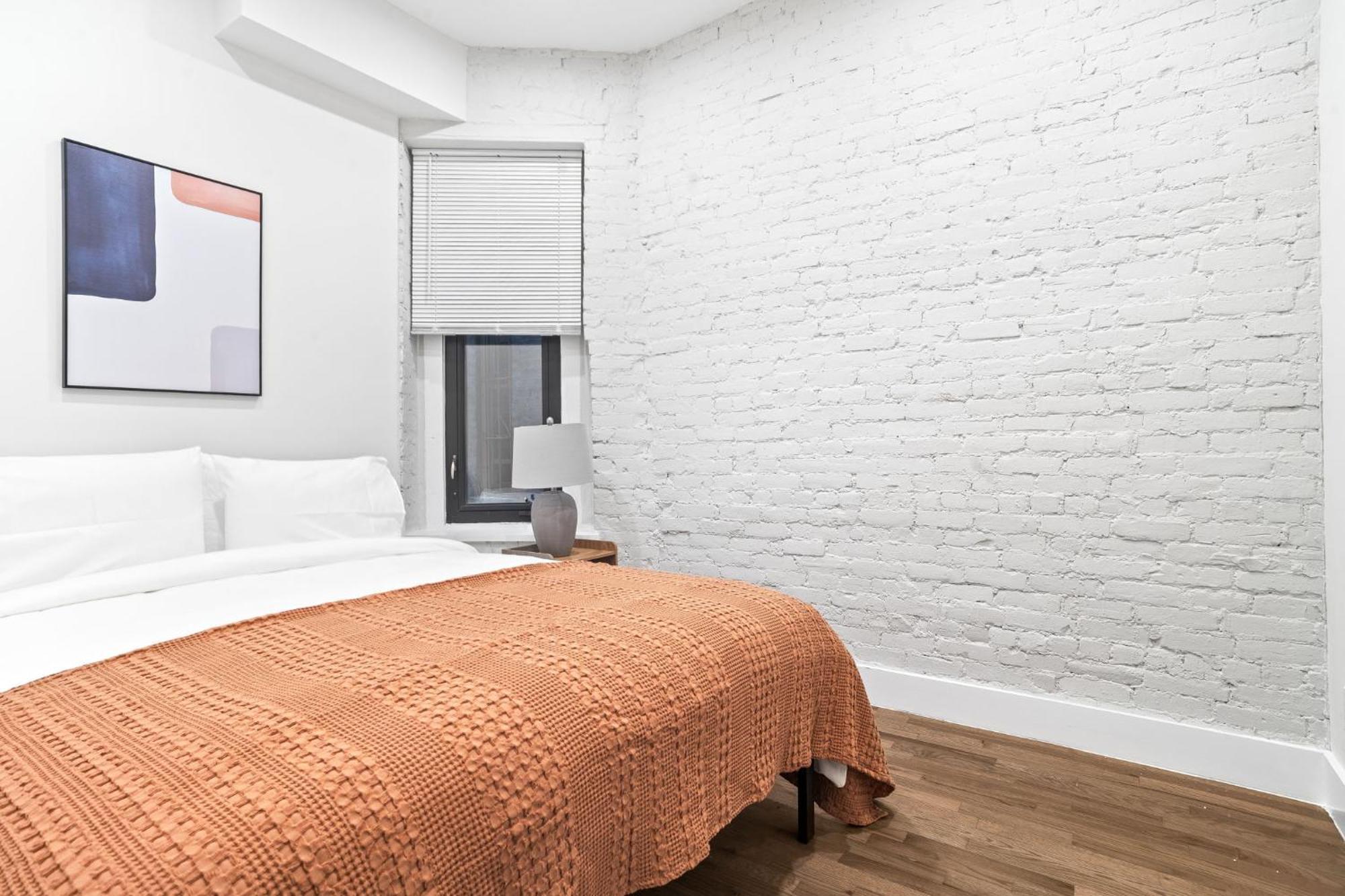 Beautiful Space 3bd 1bth Upper East New York