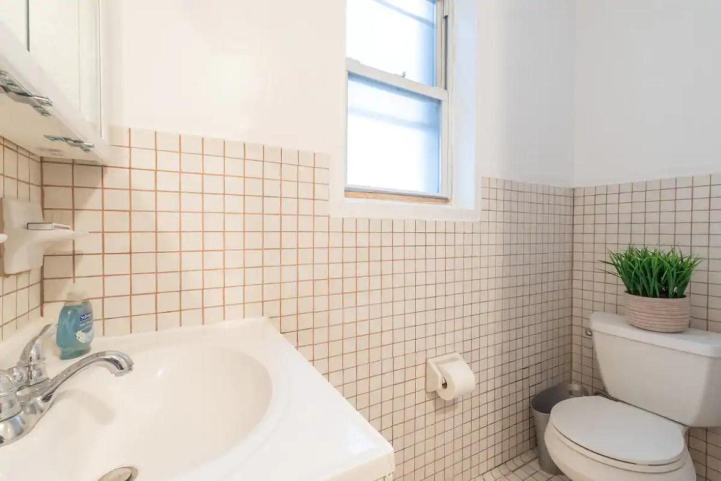 Apartment Monthly Nyc Rentals- Flawless 3 Bedroom Unit New York