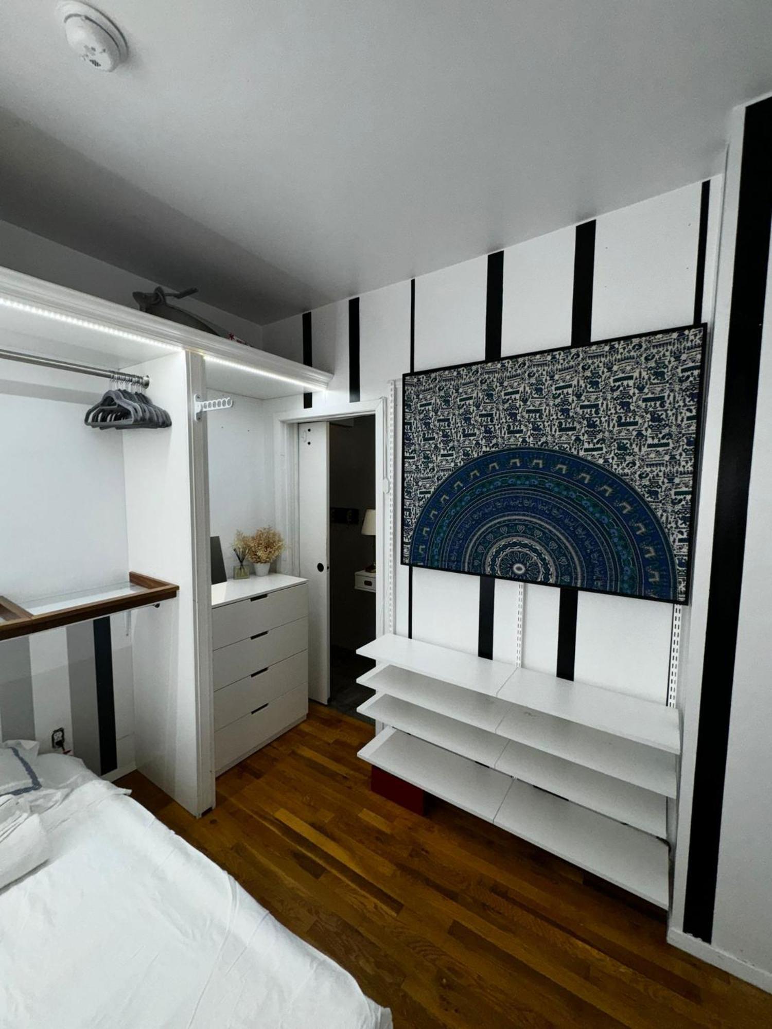 Fancy Subway Crossing Street - Location Appartement New York