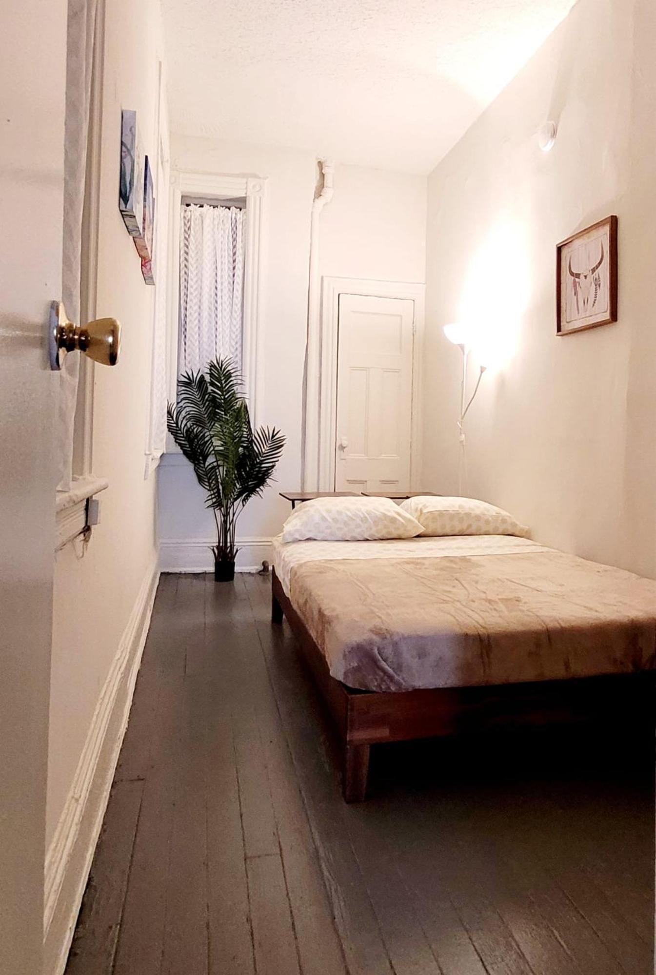 Superlative Midtown Manhattan Apartment *