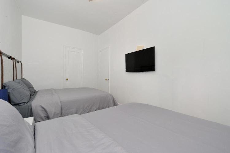 Monthly Nyc Rentals- Gorgeous Studio Unit Apartment *