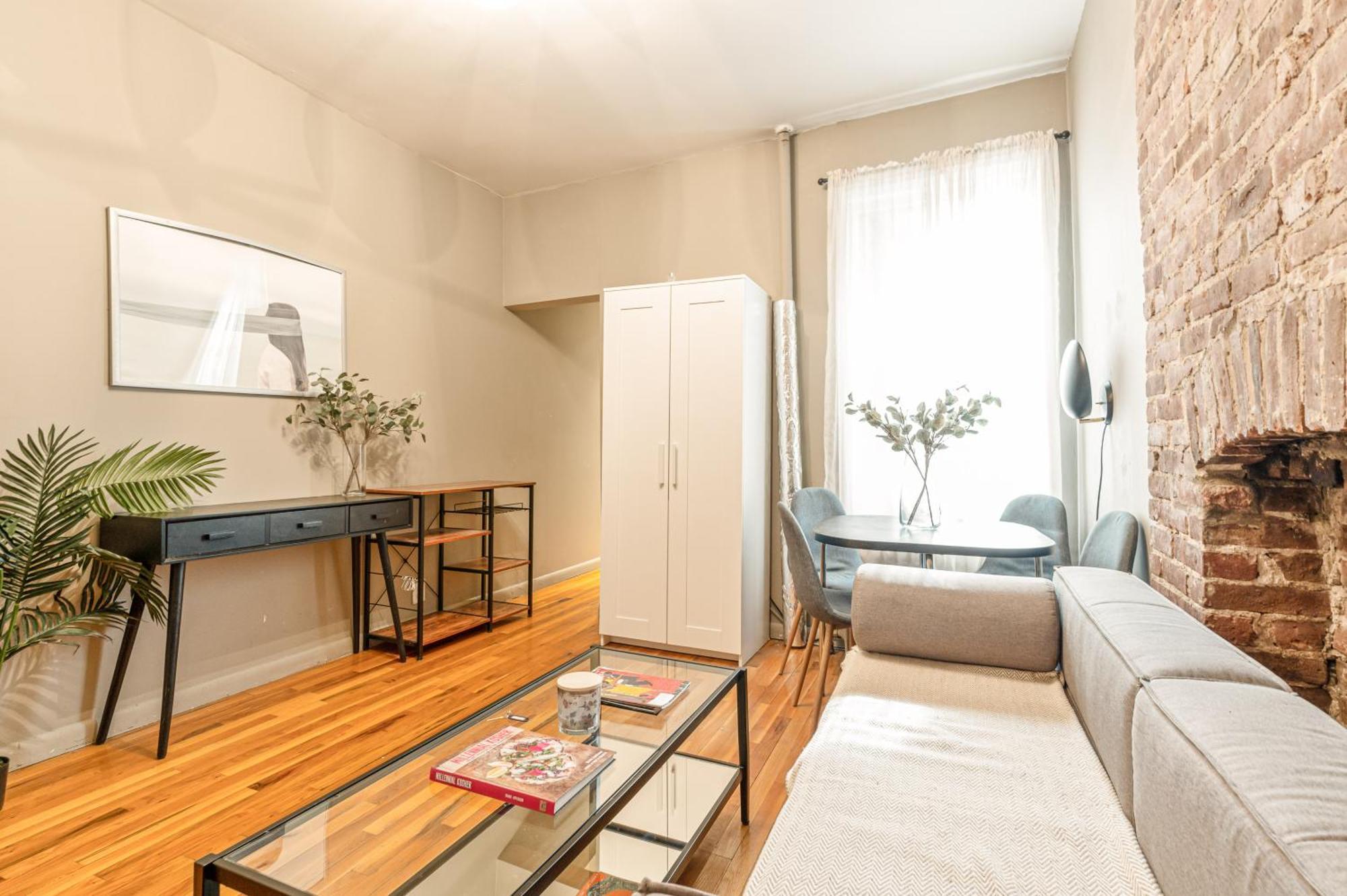 Monthly Nyc Rentals- Amazing 1 Bedroom Unit