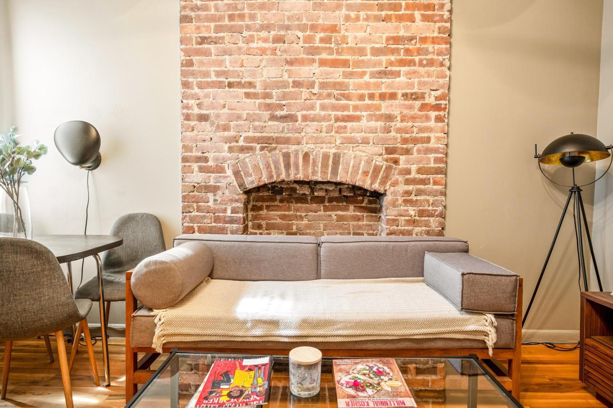 Monthly Nyc Rentals- Amazing 1 Bedroom Unit Apartment