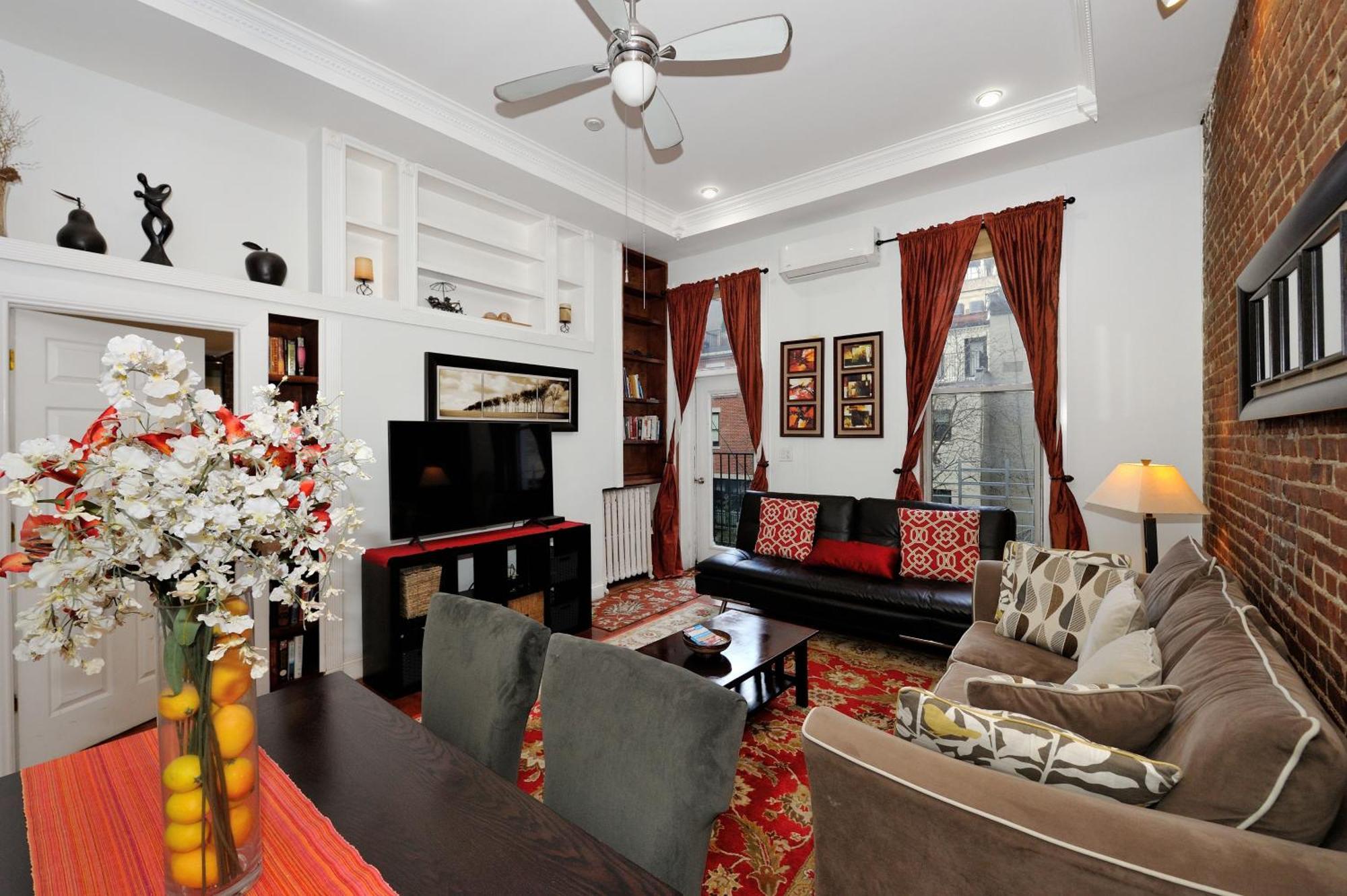 Monthly Nyc Rentals- Elegant 1 Bedroom Unit *