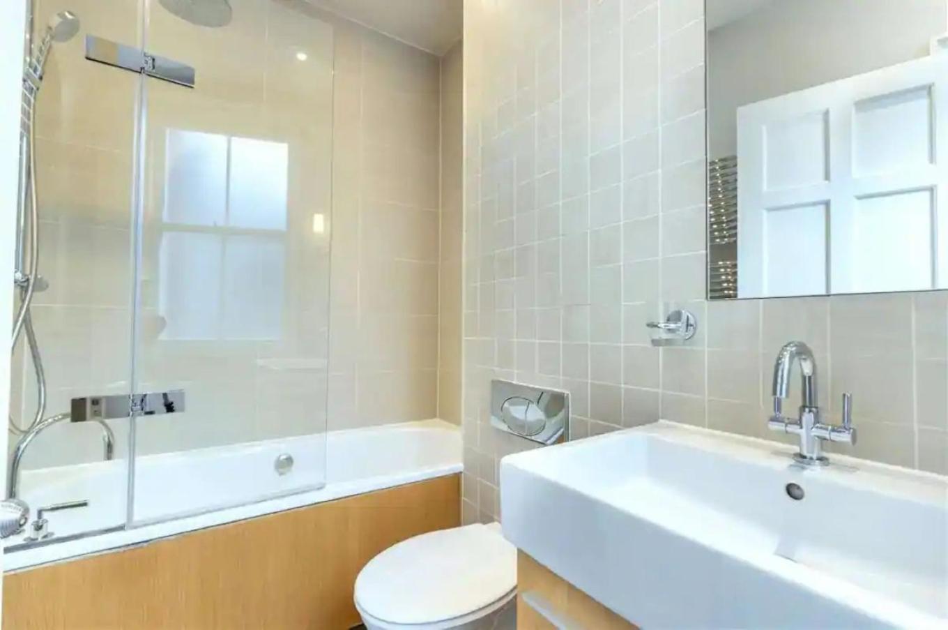 Gorgeous In Tribeca Aparthotel 4*