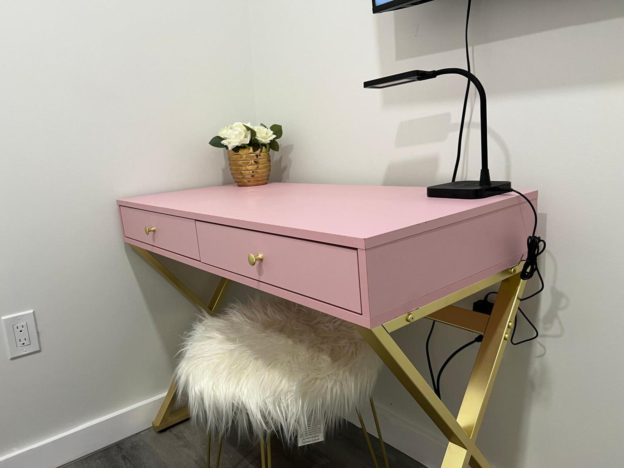 Steps From Times Square Broadway Apartment *