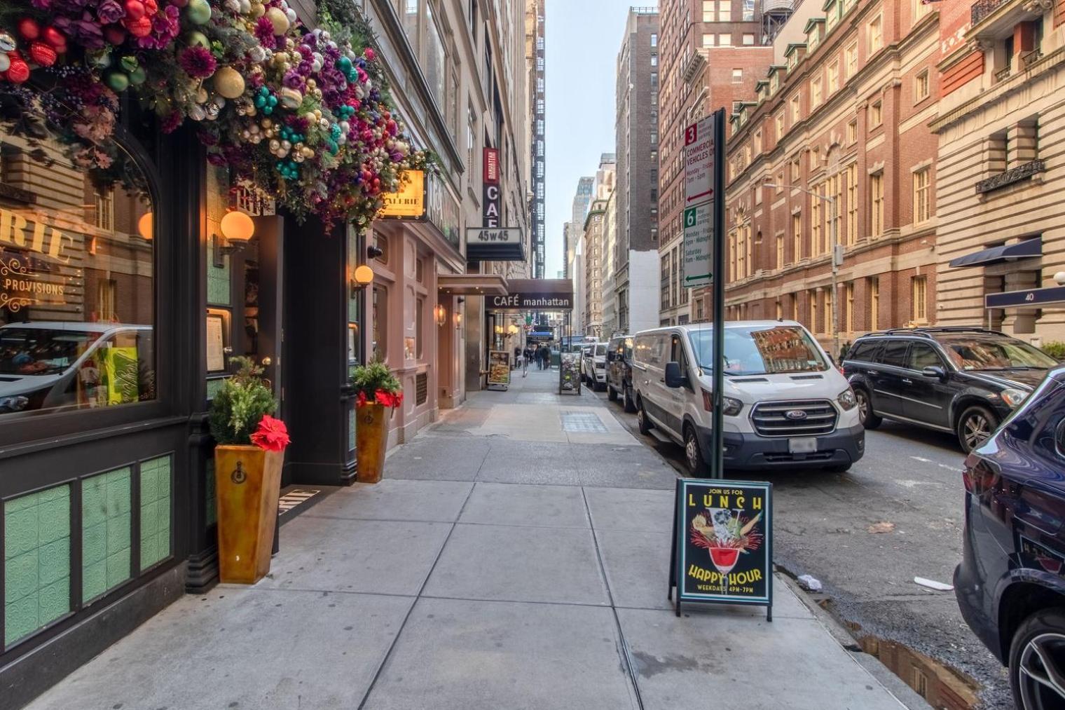 Apartment Midtown 1br W Doorman Gym Wd Nr Rock Center Nyc-1128