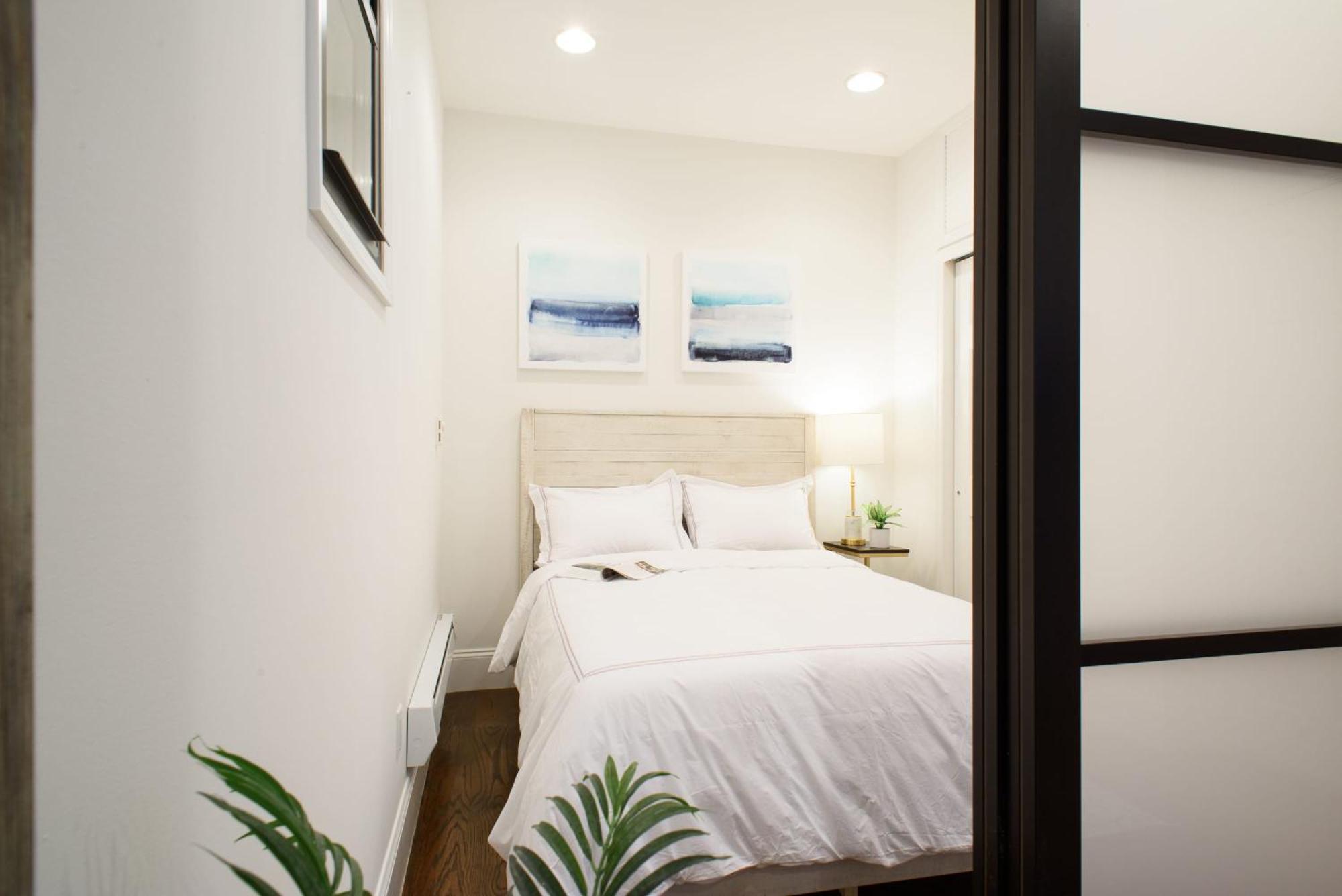 69-2b Prime Lower East East Brand New 1br *