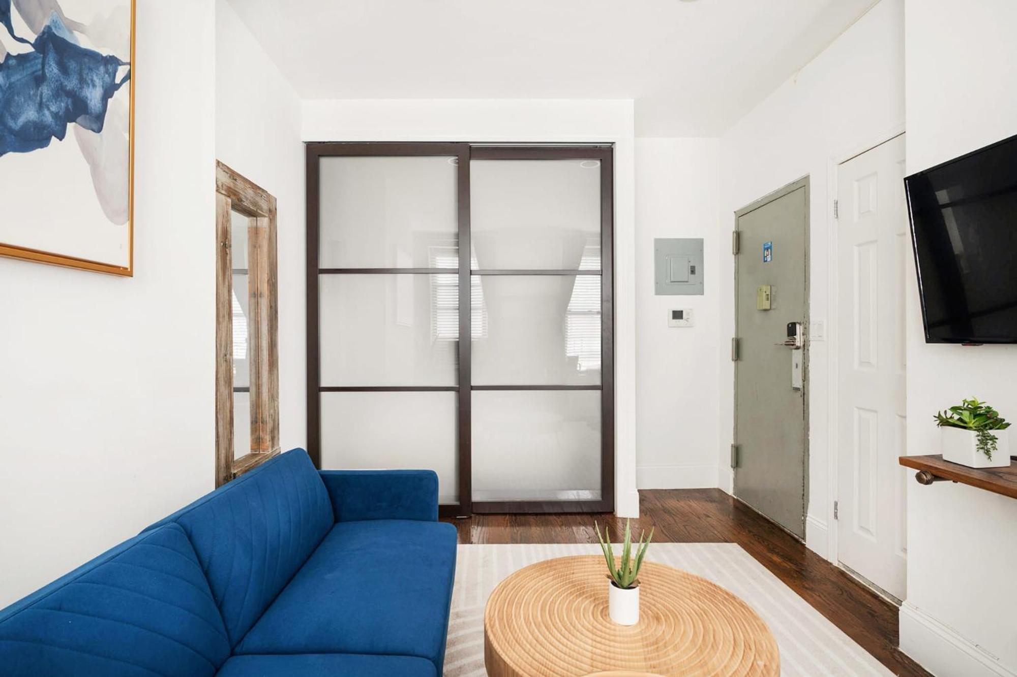 69-2b Prime Lower East East Brand New 1br *