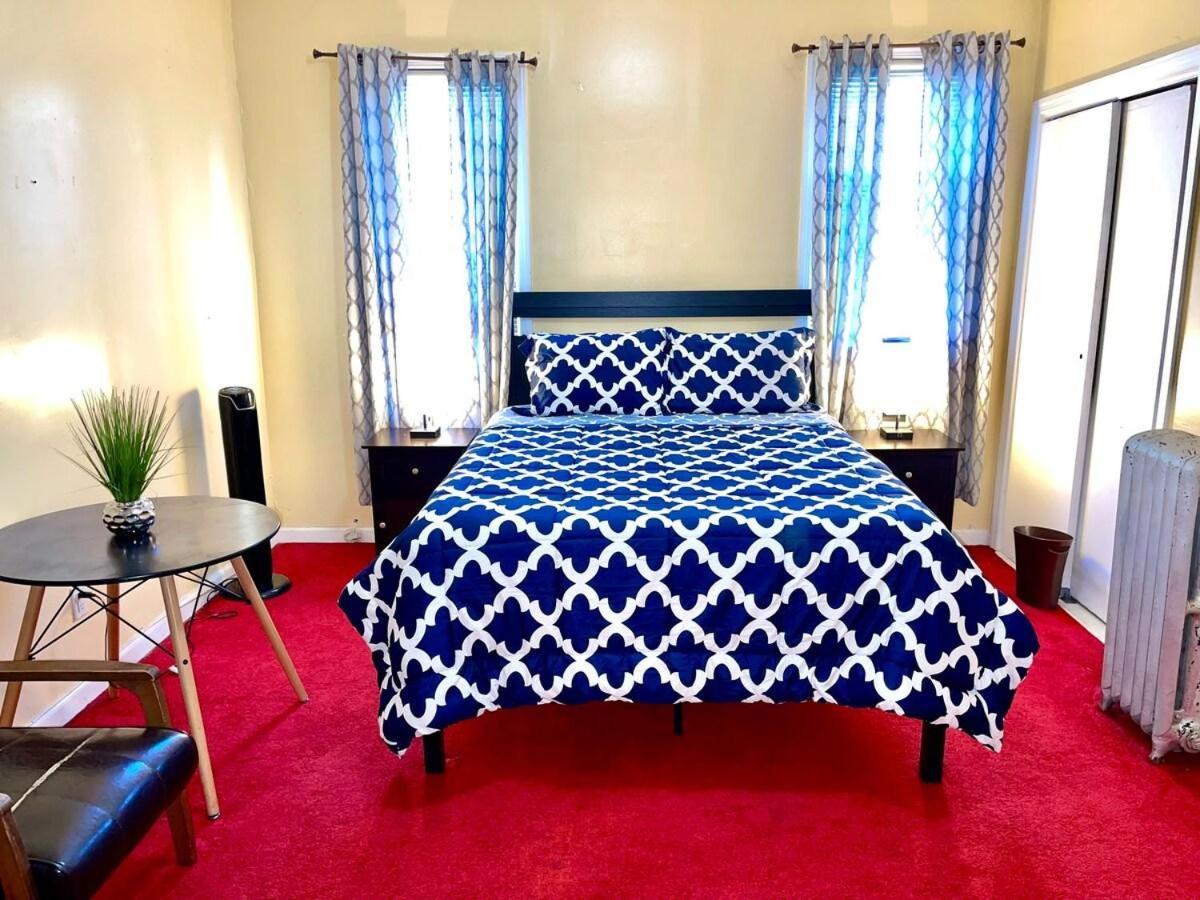 Lic, 10 Mins To Manhattan, 3 Bedroom Huge Bright Apt New York