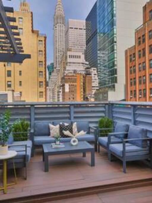 Holiday home Midtown Townhouse W Skyline Rooftop