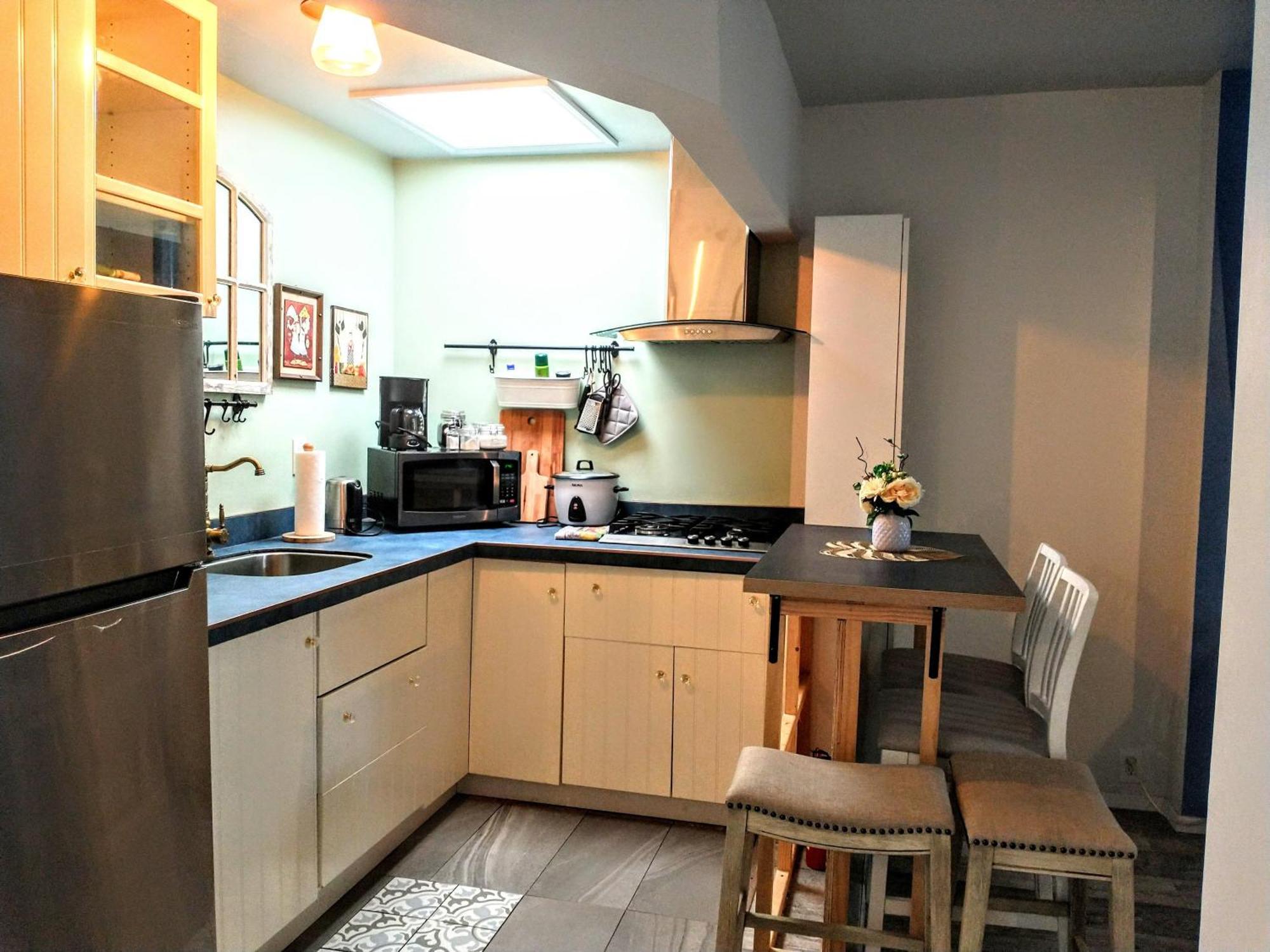 Explore From Queens Apartment *