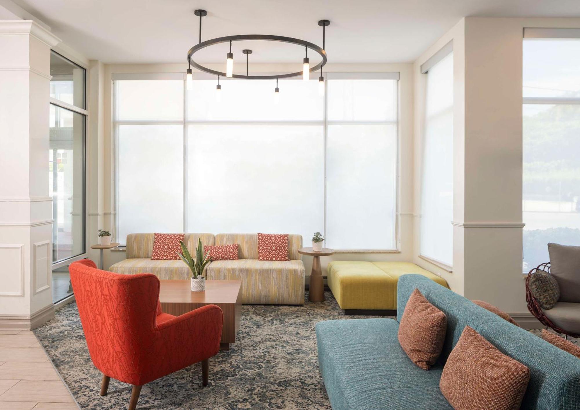 Hilton Garden Inn Queens / JFK Airport Hotel 3*