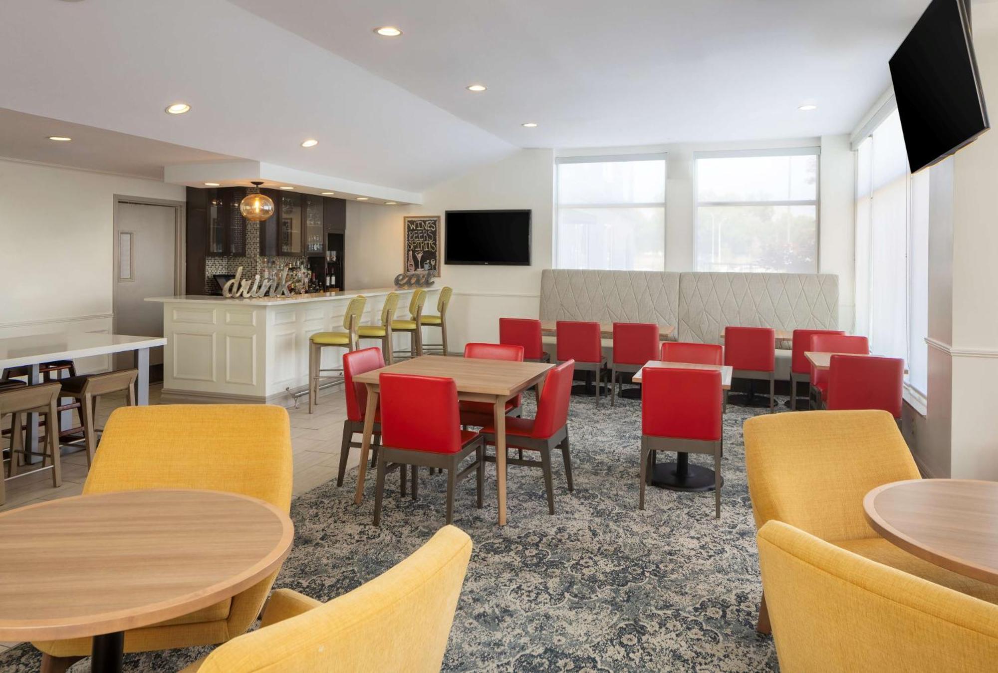 Hilton Garden Inn Queens / JFK Airport 3*