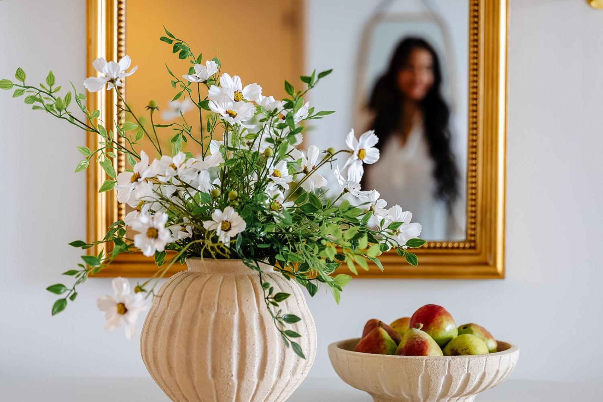 Apartment Skyline Spectacle Modern Designer Studio With Panoramic Nyc Views *