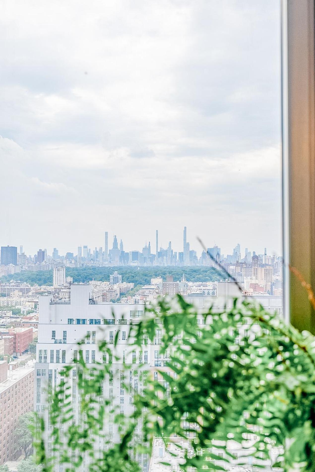 Skyline Spectacle Modern Designer Studio With Panoramic Nyc Views Apartment *