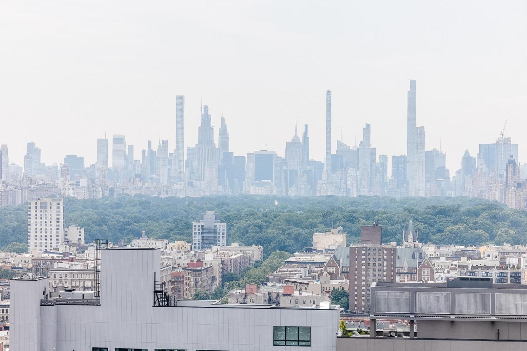 Apartment Skyline Spectacle Modern Designer Studio With Panoramic Nyc Views *