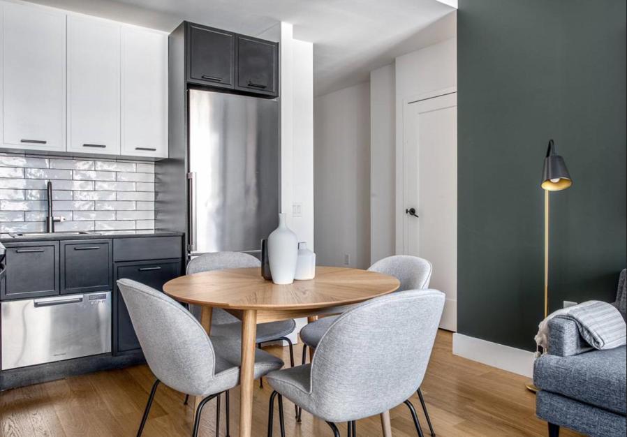 Monthly Nyc Rentals- Modern 3 Bedroom Unit * New York