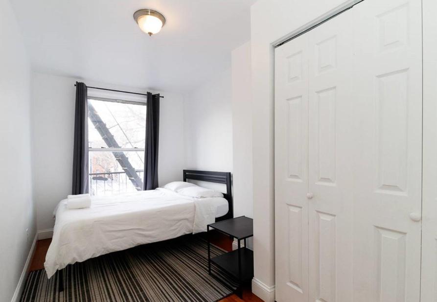 Apartment Lovely 3 Bedroom Apt In Nyc *