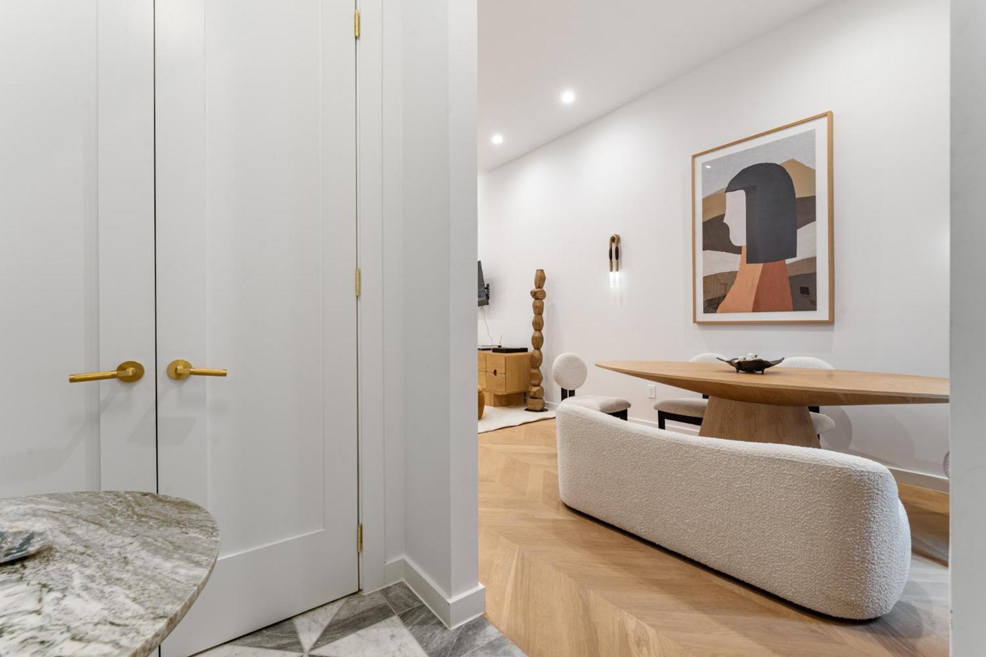 Luxurious Harlem With Modern Amenities, Outdoor Patio! Apartment