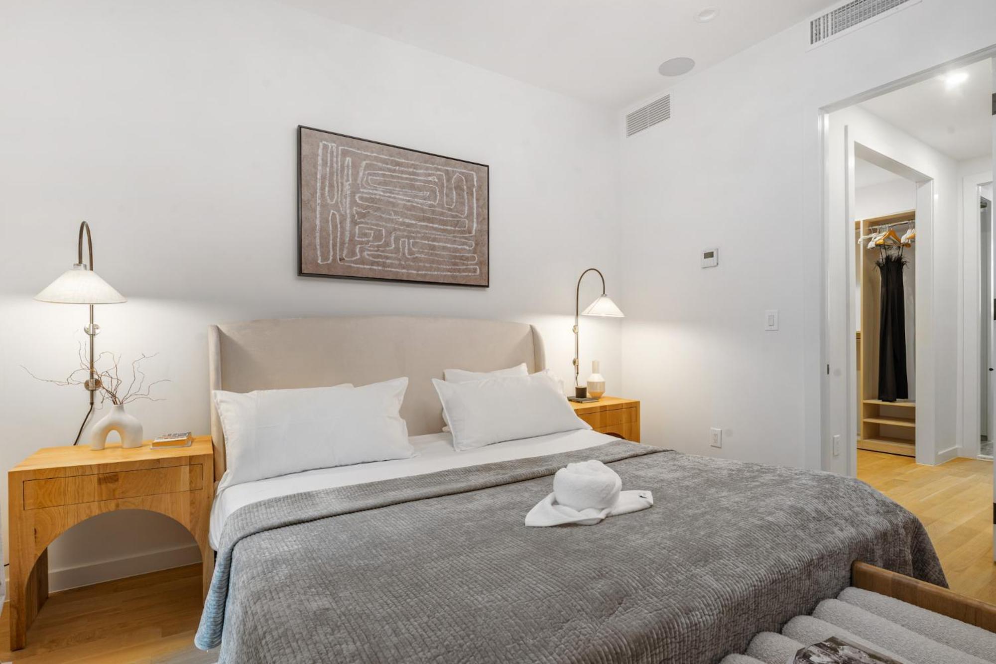 Luxurious Harlem With Modern Amenities, Outdoor Patio! * New York