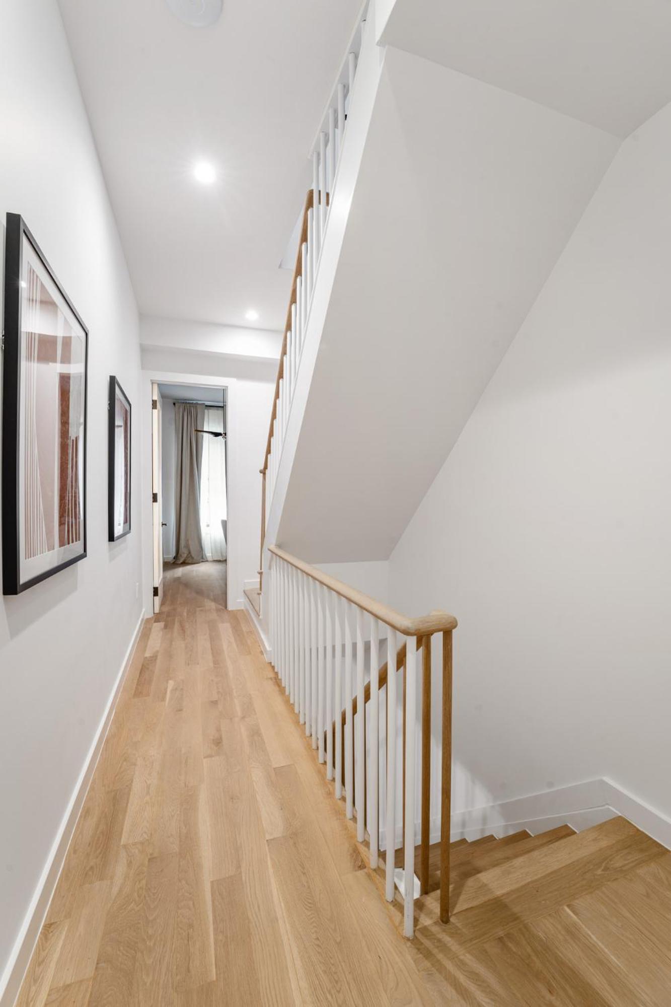 Luxurious Harlem With Modern Amenities, Outdoor Patio! Apartment