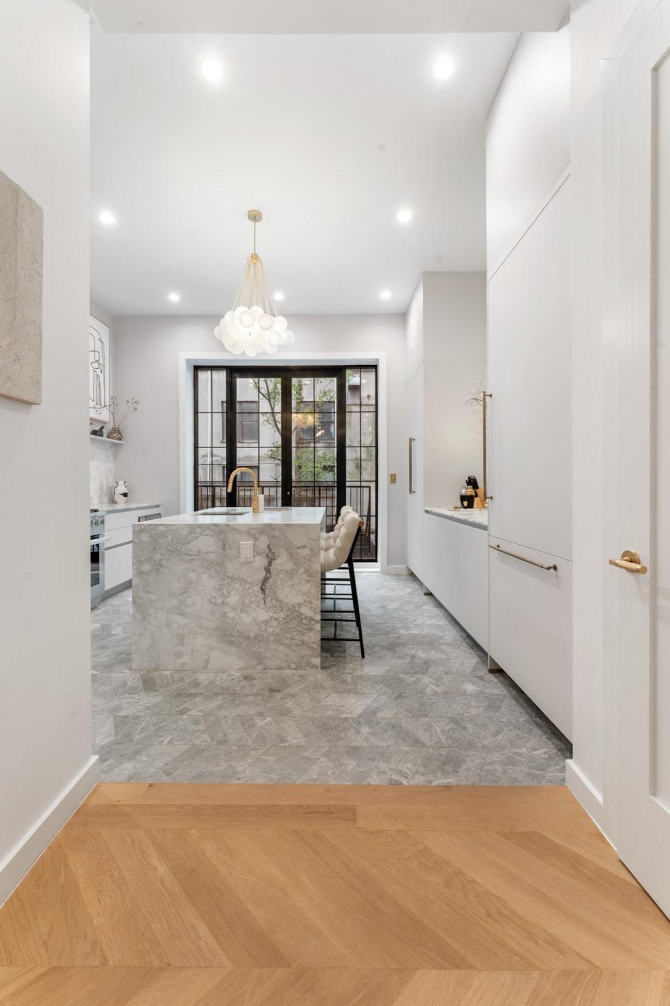 Luxurious Harlem With Modern Amenities, Outdoor Patio! Apartment New York