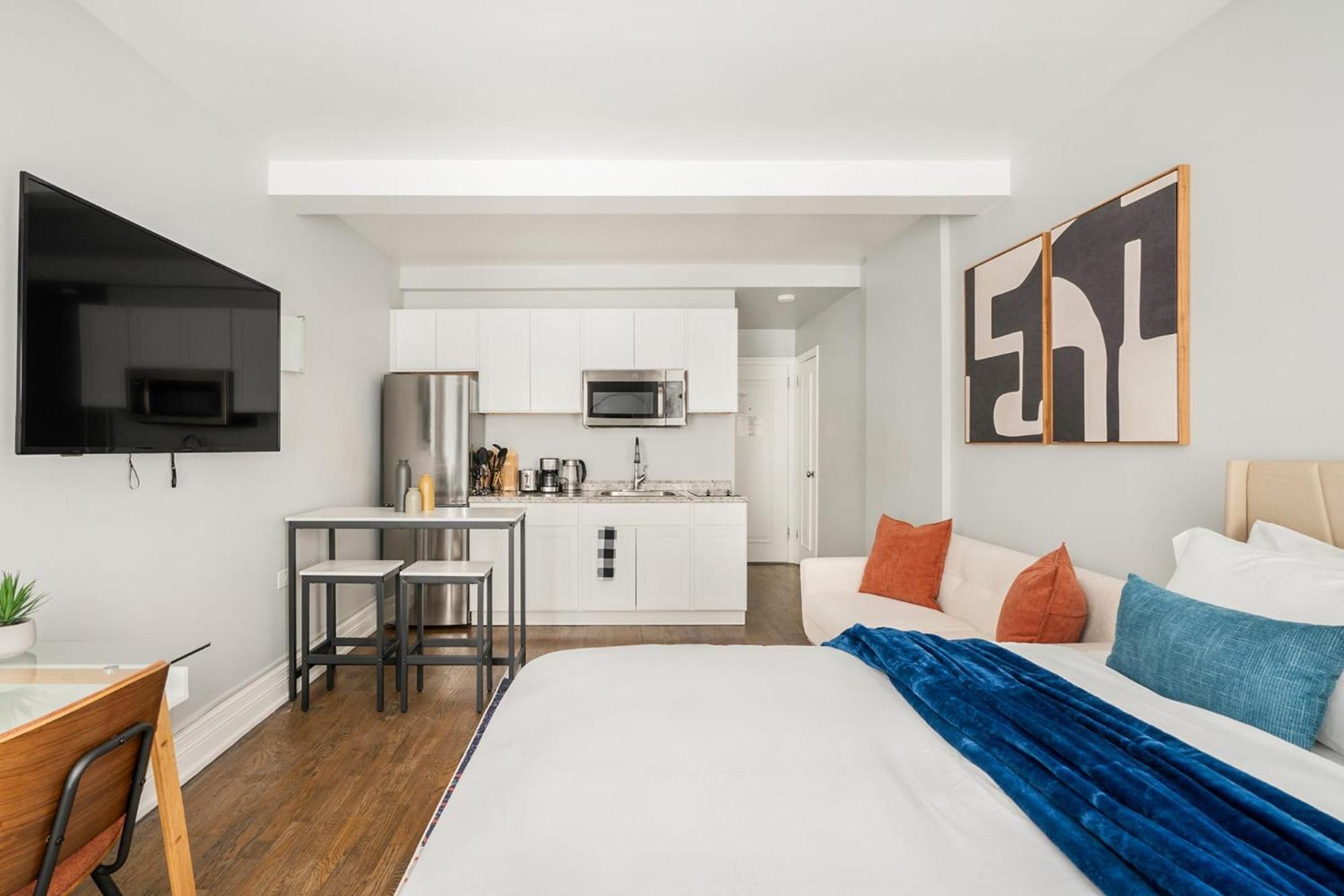 Apartment 73-703 New Uws Doorman Gym *