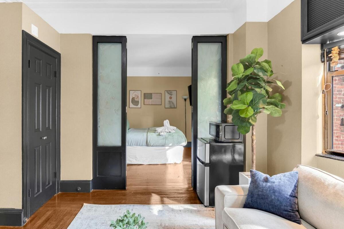 Apartment Highly Desired Times Square With Gym *