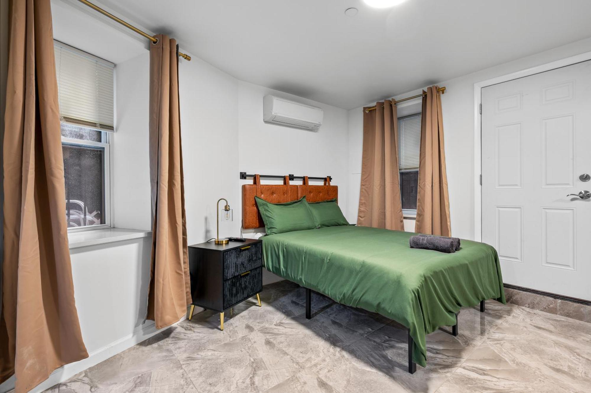 Hotel Active Park East 3bedrooms 2 Bathrooms 1700 Sf New York