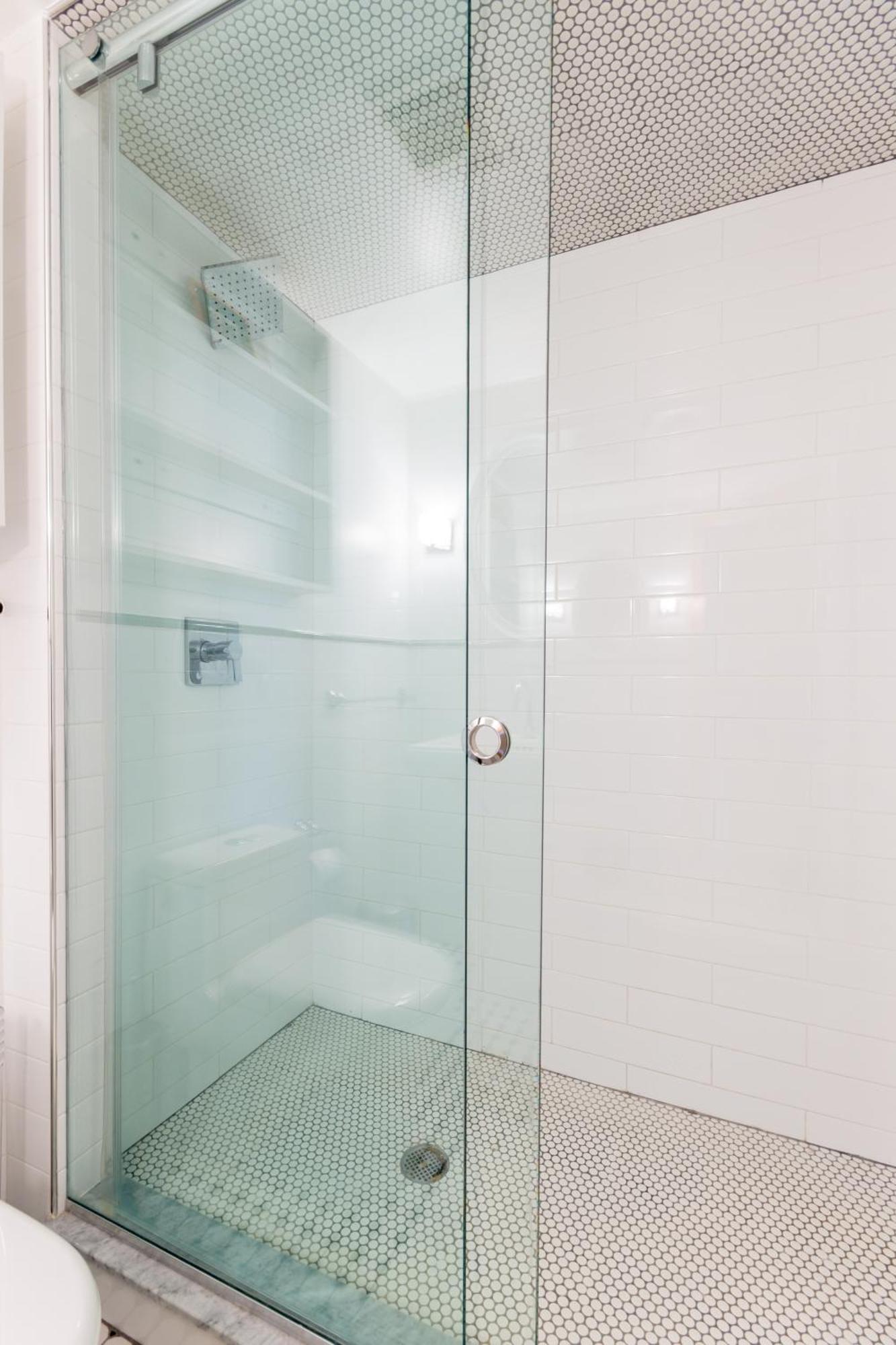 Homestay 2 Bedrooms With One Private Bathroom In Lovely *