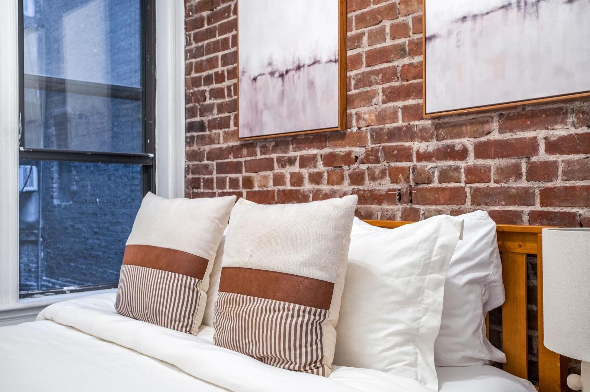 Sophisticated 2bd On Barrow Street, Greenwich Village *