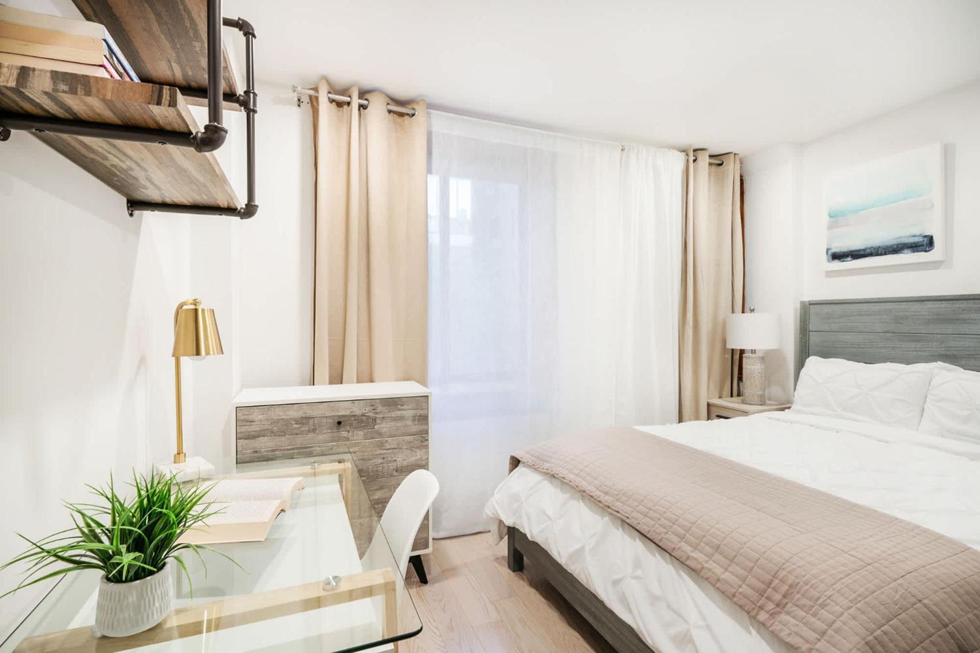 75-1a New Prime Ues W D In Unit Elevator