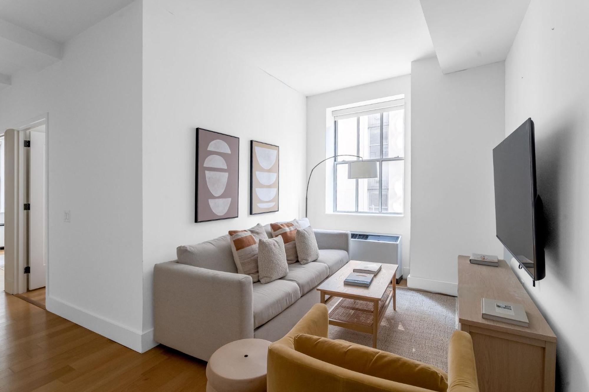 2 Bed 1 Bath Magnificent Apartment New York