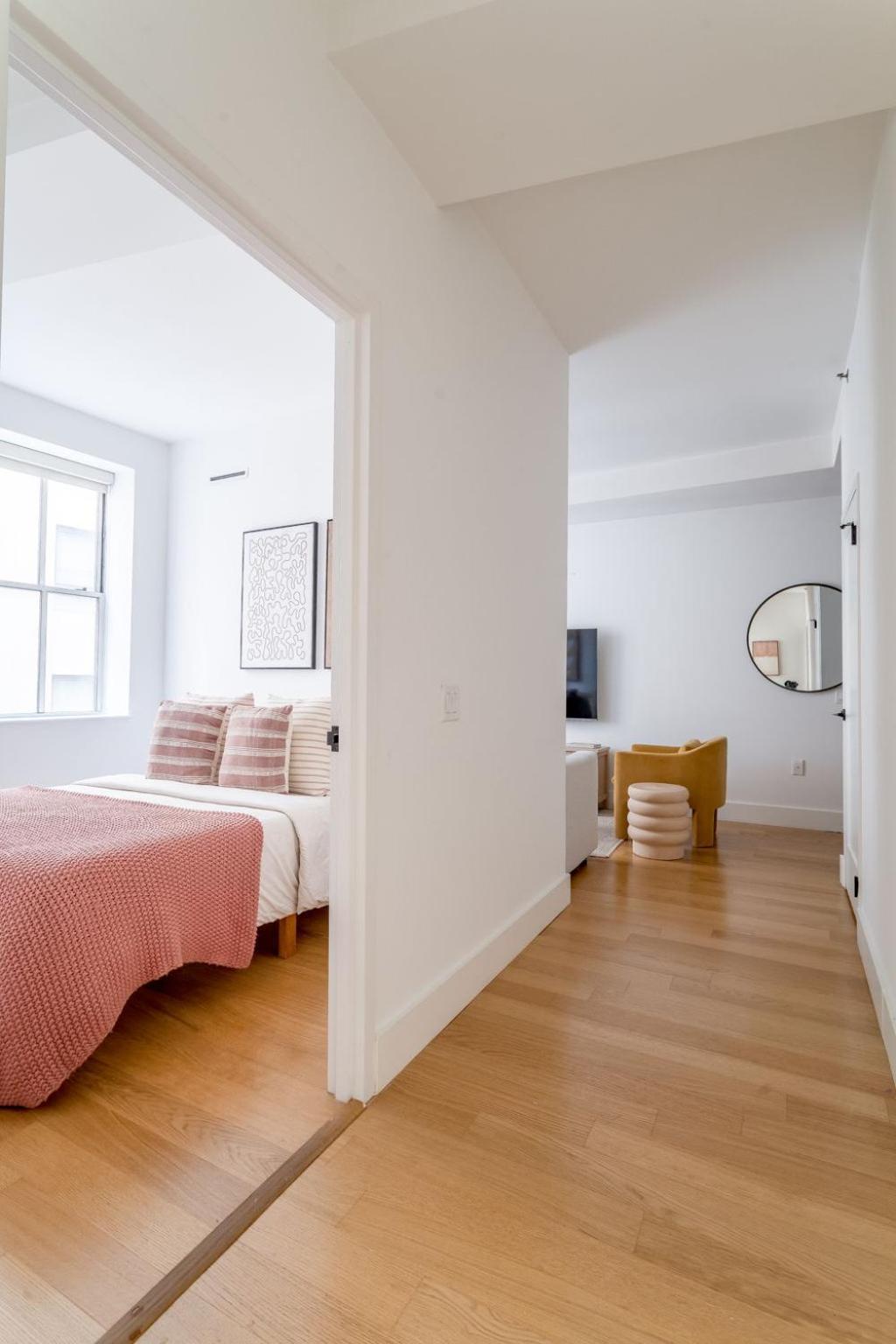 2 Bed 1 Bath Magnificent Apartment