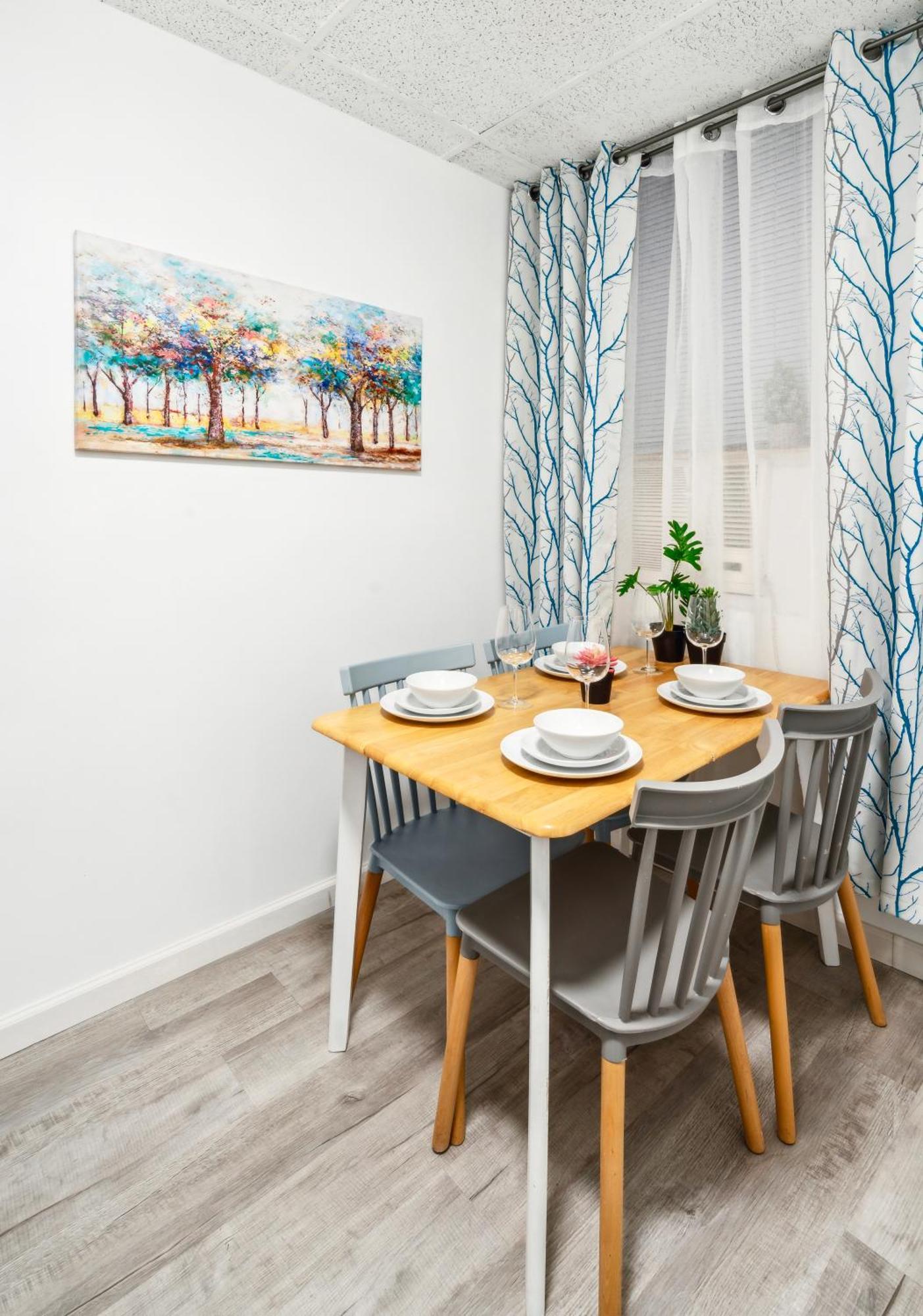 Stylish 2br Apartment-walk To China Town