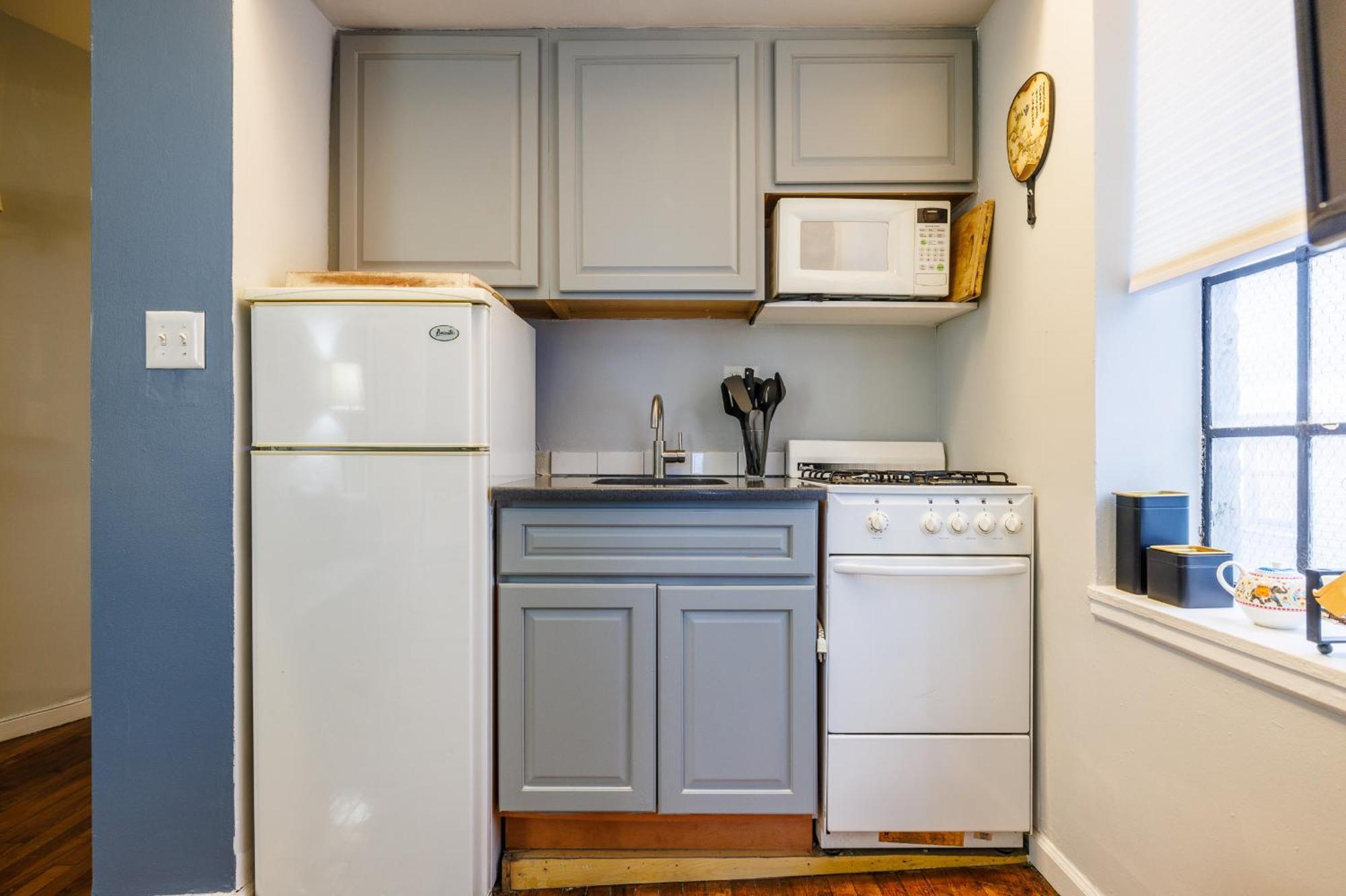 Feel Like Movie Star In Ues Apartment *