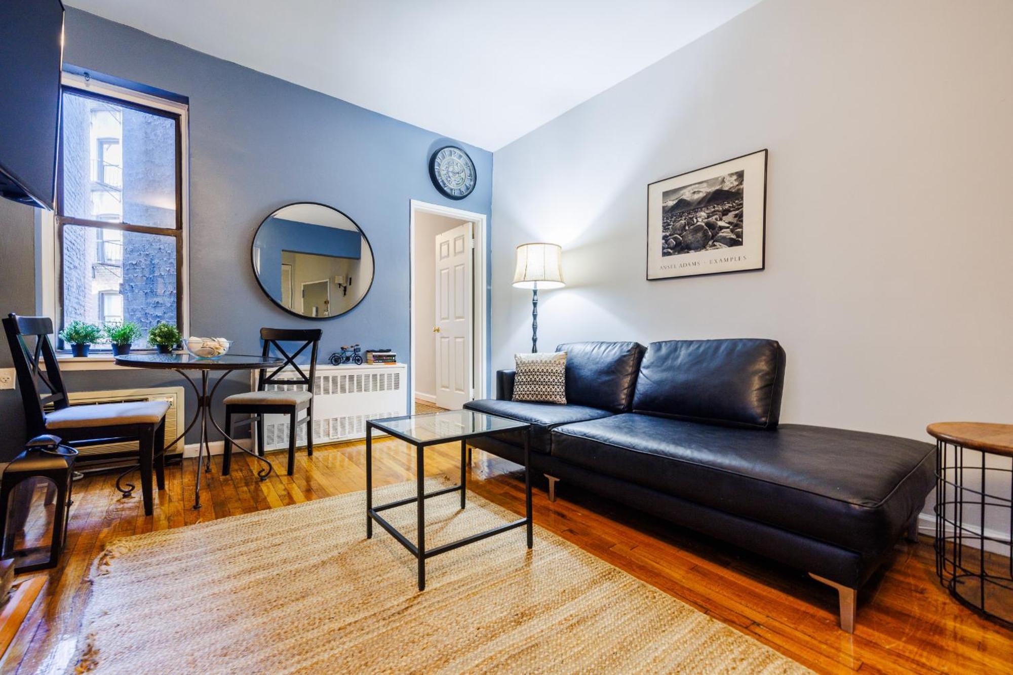 Feel City Like Movie Star In Ues Appartement *